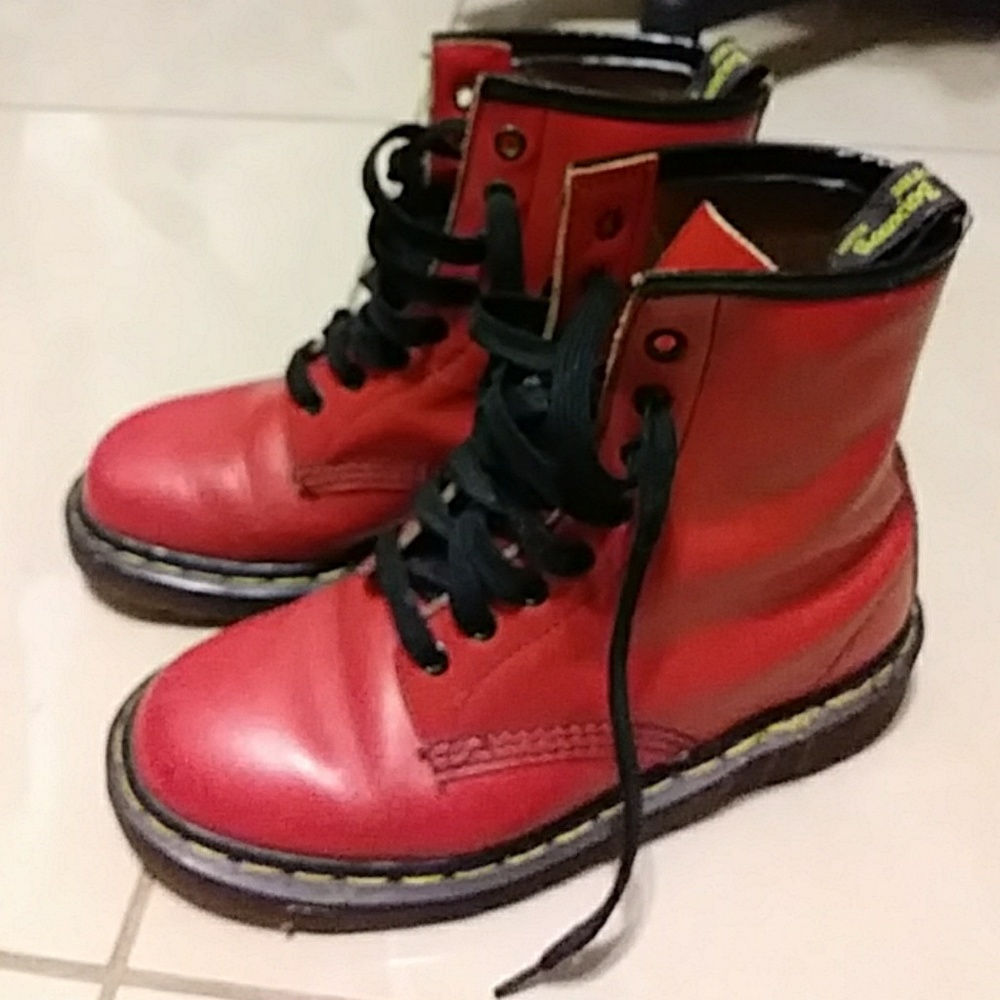 Dr. Martens 1460 RED 8-eye Boots UK 4